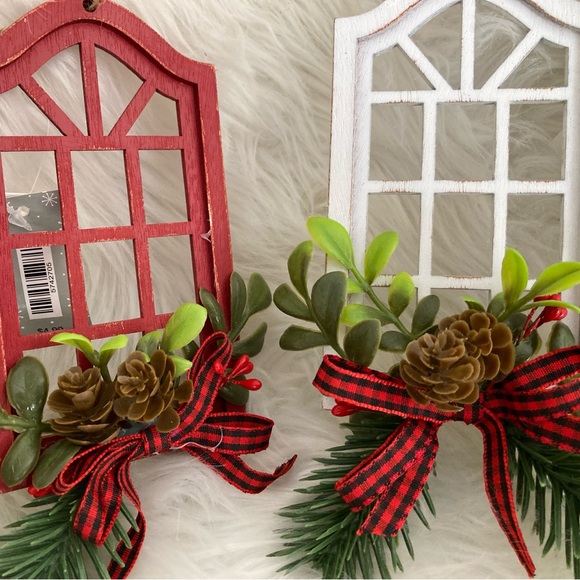 🎄 ( bundle set a 3 for $30 )set of 3 Christmas window ornaments - Picture 3 of 5